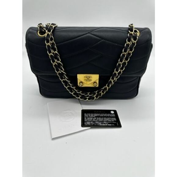 CHANEL Pre-Owned 2015-2016 Pagoda Flap shoulder bag AMAZING Full SET! NAVY - Picture 14 of 16